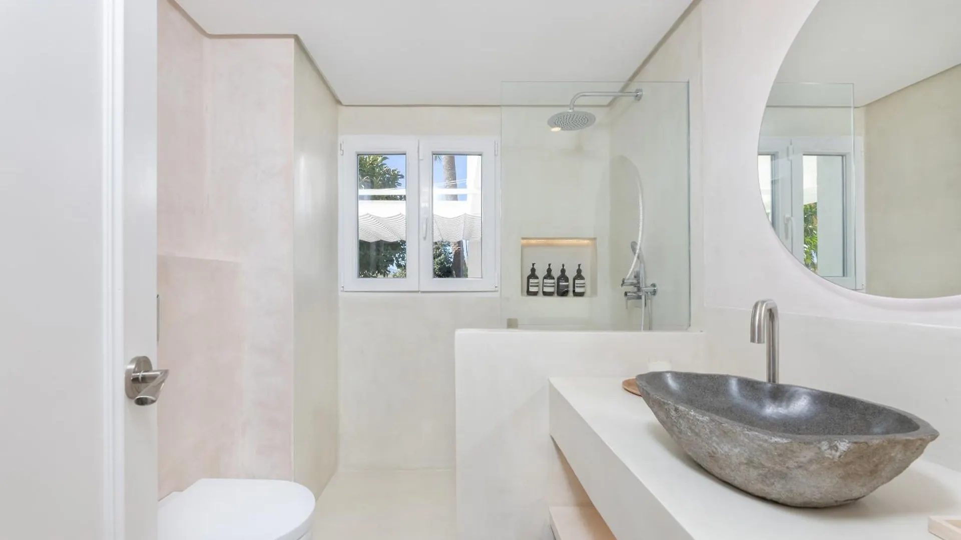 Apartment Sea Breeze House By Kura Homes Marbella