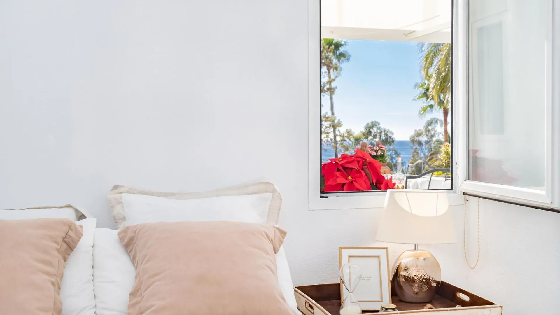 Sea Breeze House By Kura Homes Marbella 0*,  Hiszpania